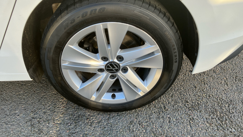 Volkswagen Golf 1.5 TSI 150 Life 5dr Petrol Hatchback